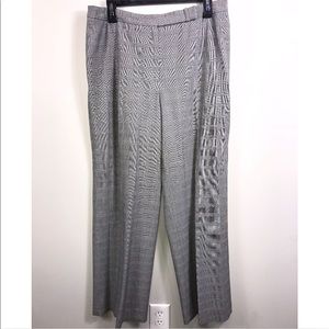 ‼️$5 SALE‼️ Gray Plaid Casual Corner Dress Pants